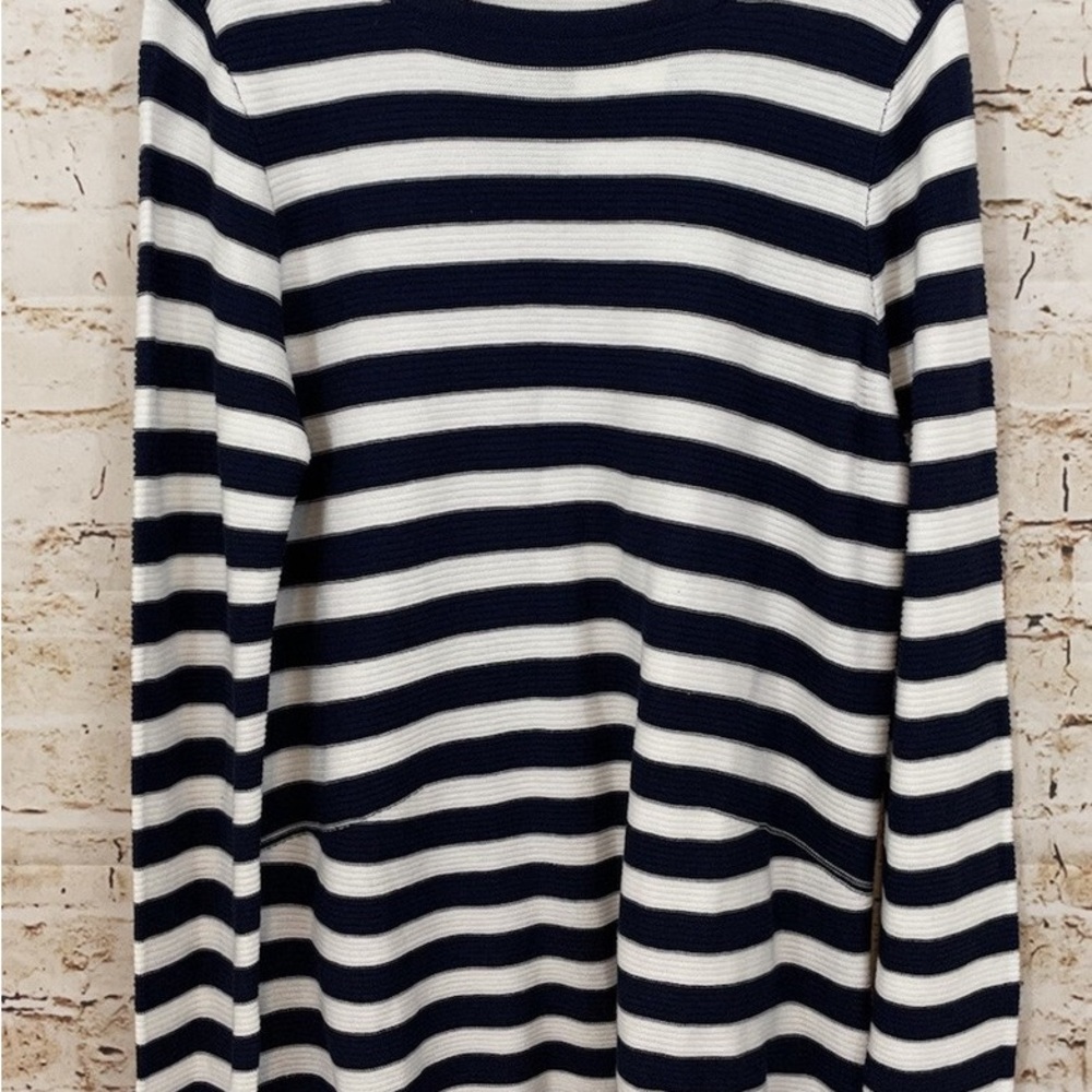 Soft Surroundings Navy‎ and Cream Knit Top
